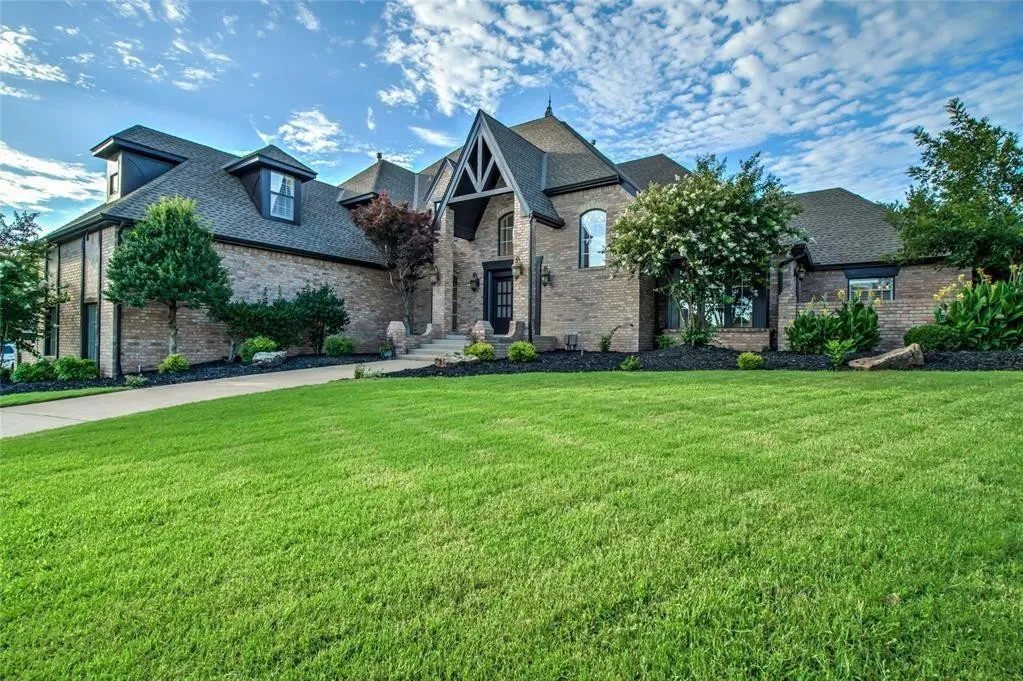 Top Roofing and Construction Company in Stillwater, Oklahoma Top Roofing and Construction Company in Stillwater, Oklahoma